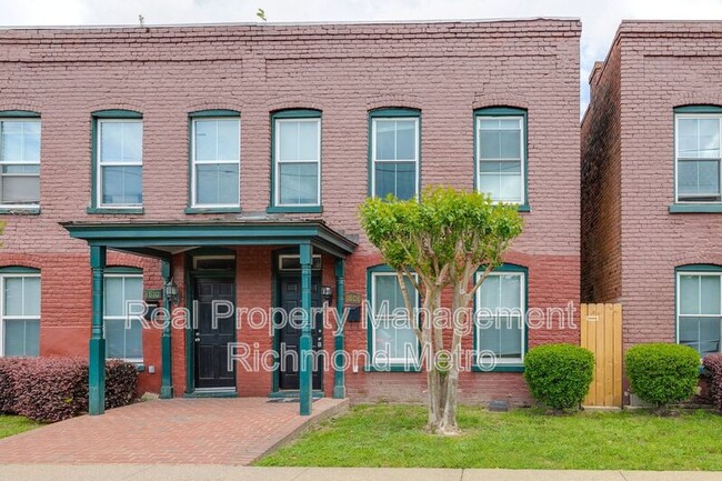 property at 1832 Parkwood Ave