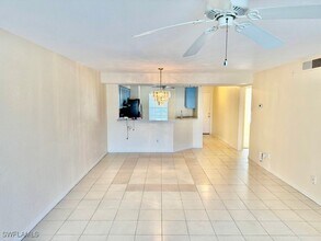 9580 Victoria Ln in Naples, FL - Building Photo - Building Photo