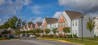 Yorktown Arch in Yorktown, VA - Building Photo