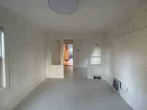 1205 3rd St NE in Minneapolis, MN - Building Photo - Building Photo