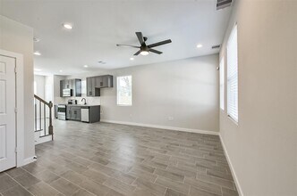 5544 Shreveport Blvd-Unit -A in Houston, TX - Building Photo - Building Photo