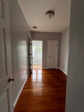 220 Dwight St, Unit 2 in Jersey City, NJ - Building Photo - Building Photo