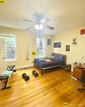 739 Parker St, Unit 1 in Boston, MA - Foto de edificio - Building Photo