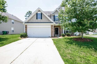 623 Wrayhill Dr in Charlotte, NC - Building Photo