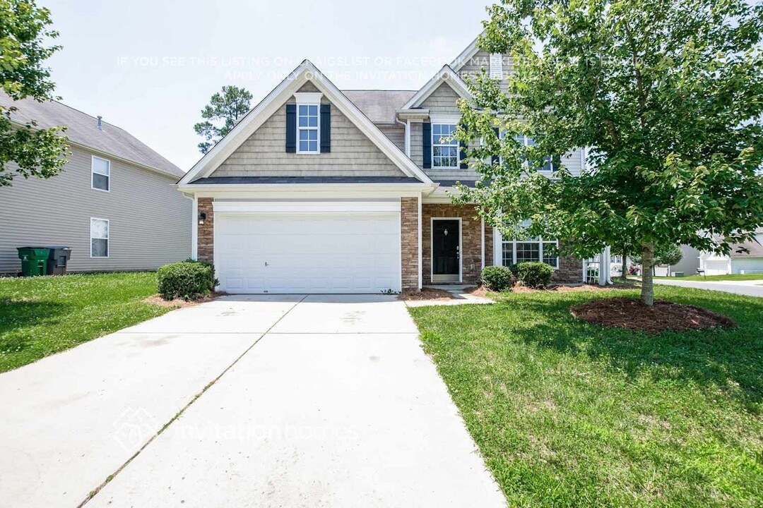 623 Wrayhill Dr in Charlotte, NC - Foto de edificio