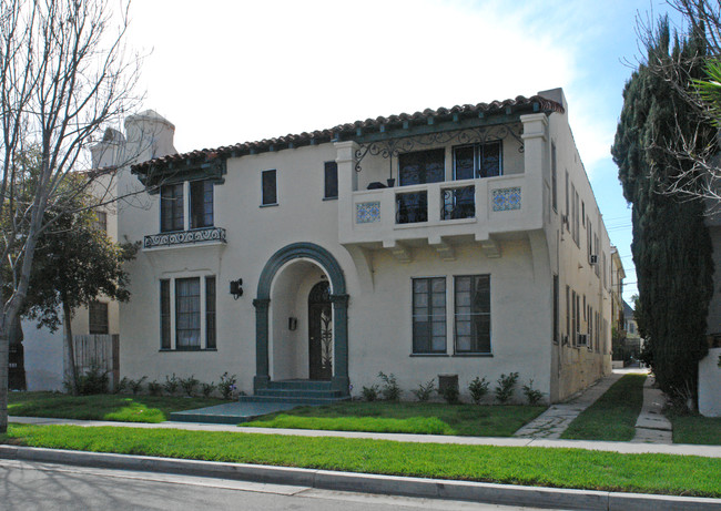 141 S Elm Dr in Beverly Hills, CA - Building Photo - Building Photo