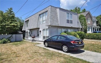 35 Linwood Rd S in Port Washington, NY - Building Photo - Building Photo