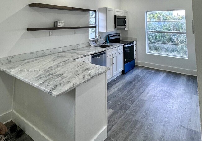 property at 708 SE 6th Ct