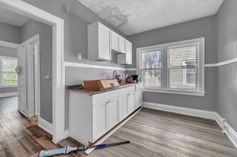 1762 Alcoy Rd in Cleveland, OH - Building Photo - Building Photo