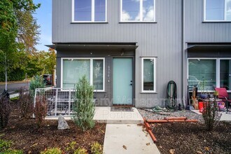6794 N McKenna Ave in Portland, OR - Building Photo - Building Photo