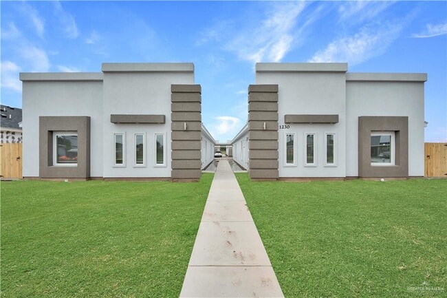 property at 1230 Valle Vista St