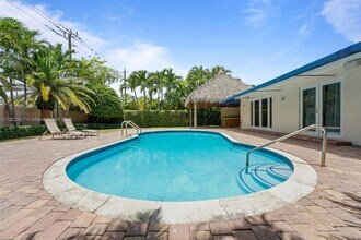 12730 Ixora Rd in North Miami, FL - Building Photo - Building Photo