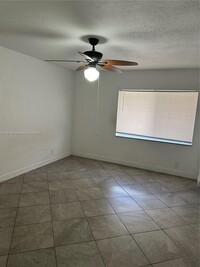 5928 NW 21st St, Unit 49-C in Lauderhill, FL - Building Photo - Building Photo