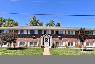 5351 Delaware in Littleton, CO - Foto de edificio - Building Photo