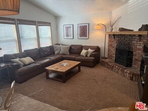 42810 Willow Ave in Big Bear Lake, CA - Building Photo - Building Photo