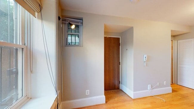 2032 16th St NW in Washington, DC - Building Photo - Building Photo