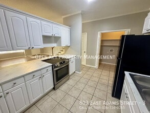 803 E Adams St in Dothan, AL - Building Photo - Building Photo