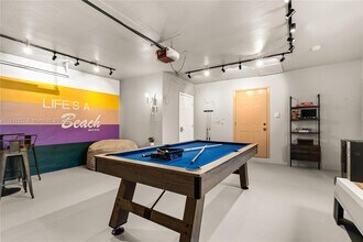 6421 NE 22nd Ave in Fort Lauderdale, FL - Building Photo - Building Photo