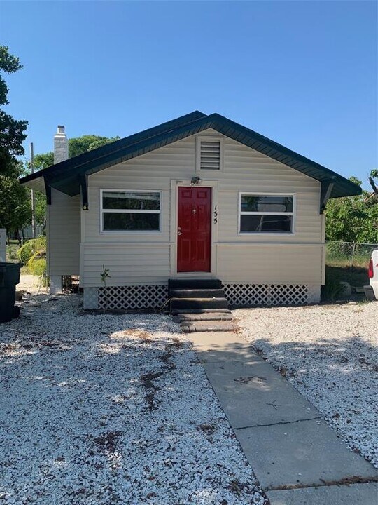 135 E Orange St in Lake Alfred, FL - Building Photo