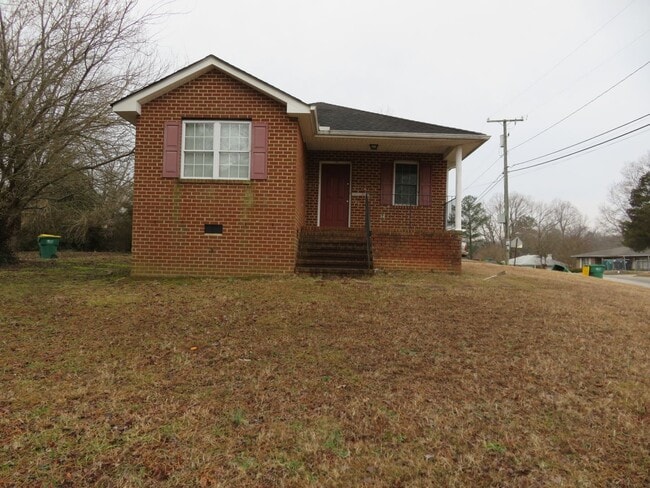 property at 1900 Arlington Rd