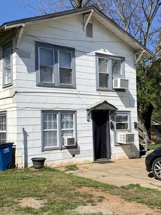 324 S Duncan St in Stillwater, OK - Building Photo