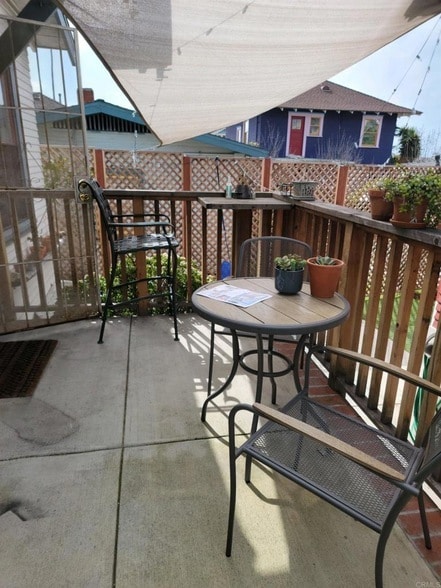 517 24th St in San Diego, CA - Foto de edificio - Building Photo