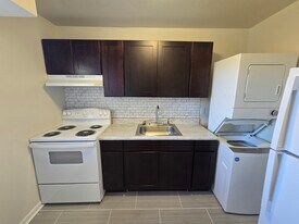 5200 Collindale Rd in Richmond, VA - Building Photo