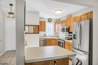 30 Smithfield Ct in Bernards, NJ - Building Photo - Building Photo