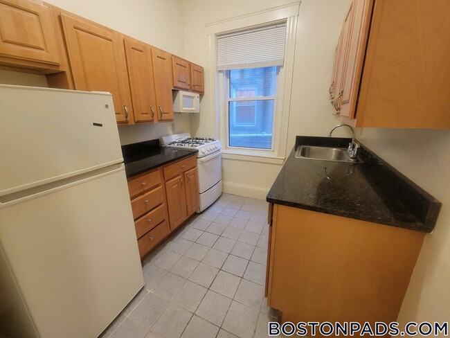 property at 51 Queensberry St