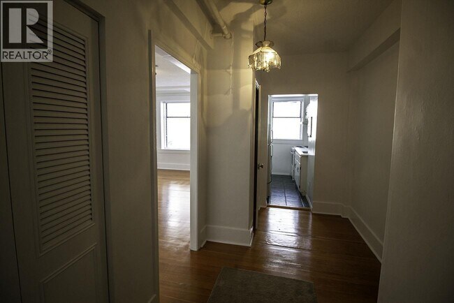 777 Burrard St in Vancouver, BC - Building Photo - Building Photo