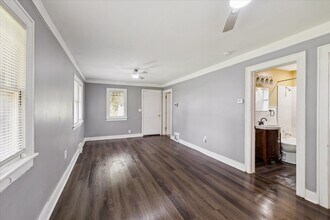 819 Victoria Ave in Flint, MI - Building Photo - Building Photo