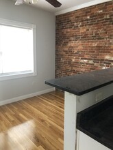 223 W 5th St, Unit 2 in Boston, MA - Building Photo - Building Photo