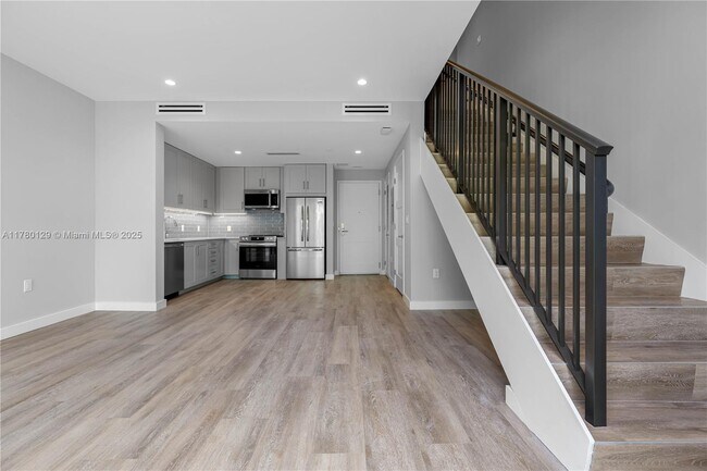 property at 3335 Thomas Ave