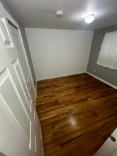 7012 Cherry Ln SW, Unit 1 in Tacoma, WA - Building Photo - Building Photo