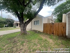 4018 Sunrise Creek Dr in San Antonio, TX - Building Photo - Building Photo