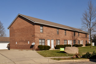 1525 Hawk Cir Apartments