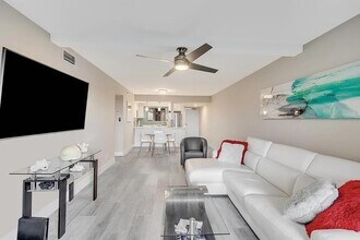 420 Celestial Way, Unit 106 in Juno Beach, FL - Building Photo - Building Photo