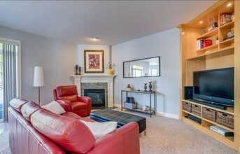 15321 SE Henderson Way in Portland, OR - Building Photo - Building Photo