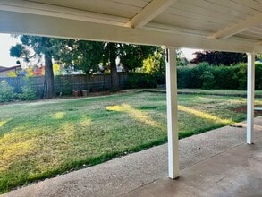 6231 Forest Ln in Paradise, CA - Building Photo - Building Photo