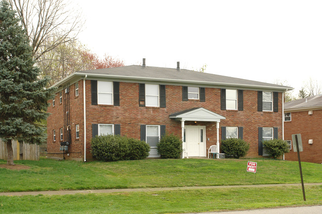 2505 Hermitage Way in Louisville, KY - Foto de edificio - Building Photo