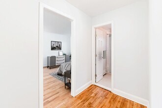 Forest Gardens in Rockville Centre, NY - Building Photo - Building Photo