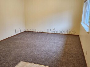 9205 Hipkins Rd SW in Lakewood, WA - Building Photo - Building Photo