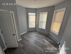 62 W 4th St in Mount Vernon, NY - Building Photo - Building Photo