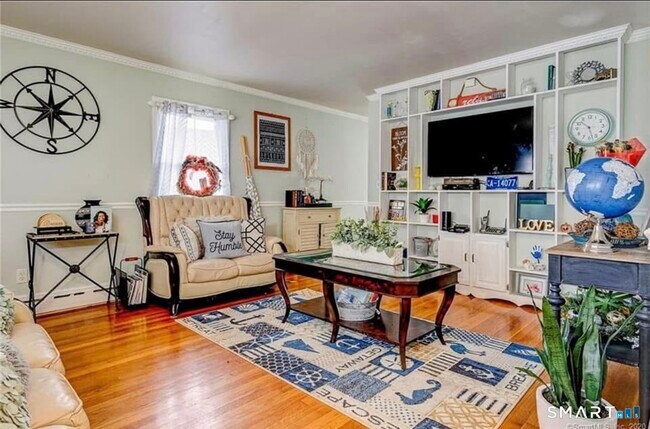 127 Englewood Ave in Bridgeport, CT - Building Photo - Building Photo