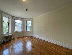 1111 Boylston St, Unit 33 in Boston, MA - Building Photo - Building Photo