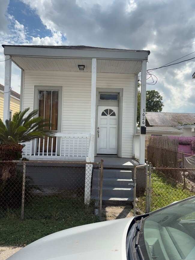 property at 8626 Green St