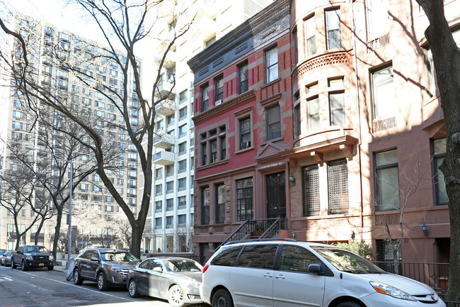 502 East 88th Street in New York, NY - Building Photo - Building Photo