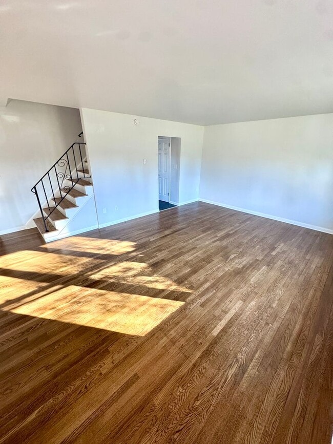 2041 Grove St in Allentown, PA - Building Photo - Building Photo