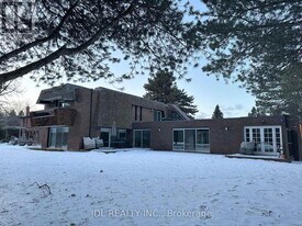 17 Fairway Heights Crescent in Markham, ON - Building Photo