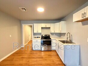 2429 N Rockford Ave in Tulsa, OK - Building Photo - Building Photo